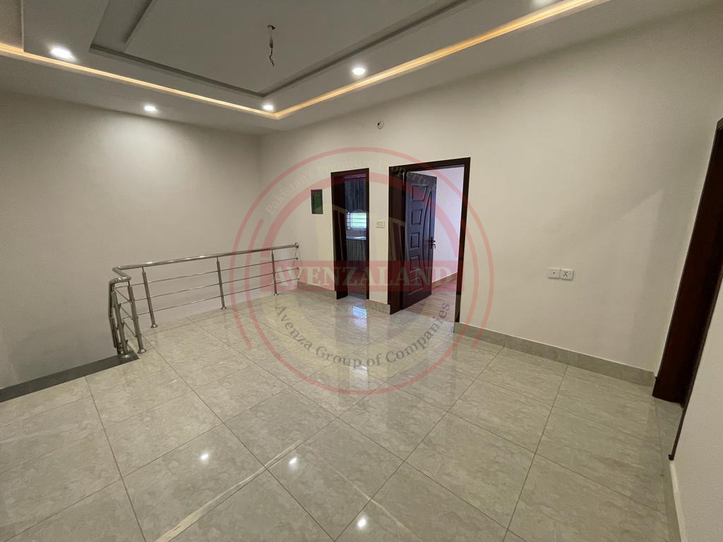 10 MARLA HOUSE FOR SALE IN MODEL TOWN MULTAN
