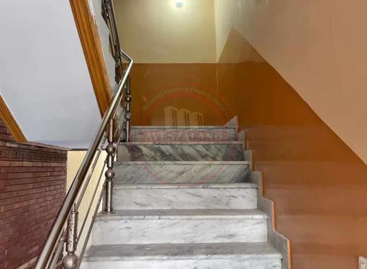 10 Marla House for Sale in Madina Town Faisalabad