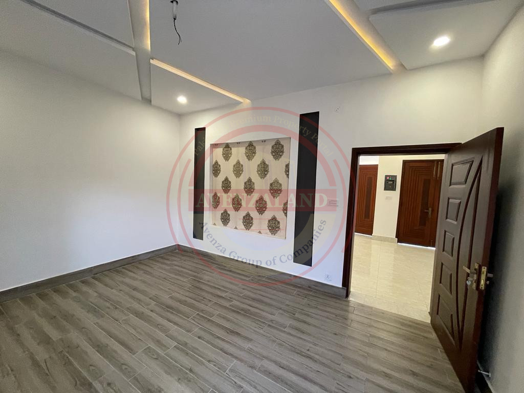 10 MARLA HOUSE FOR SALE IN MODEL TOWN MULTAN