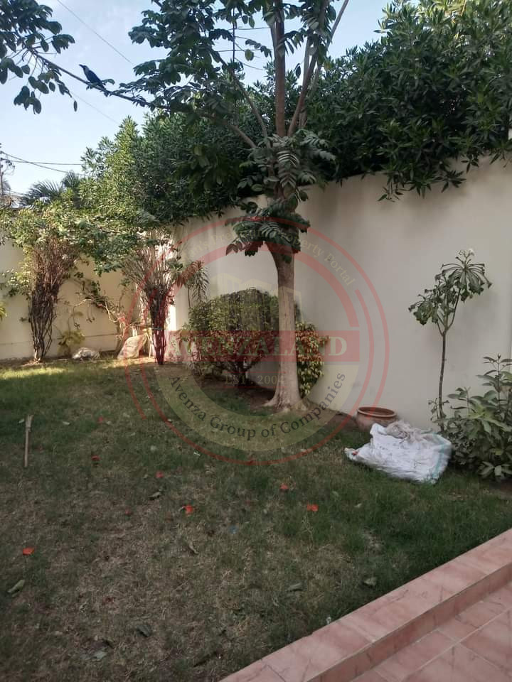 1 kanal banglow available for rent khayaban e Rahat Karachi 