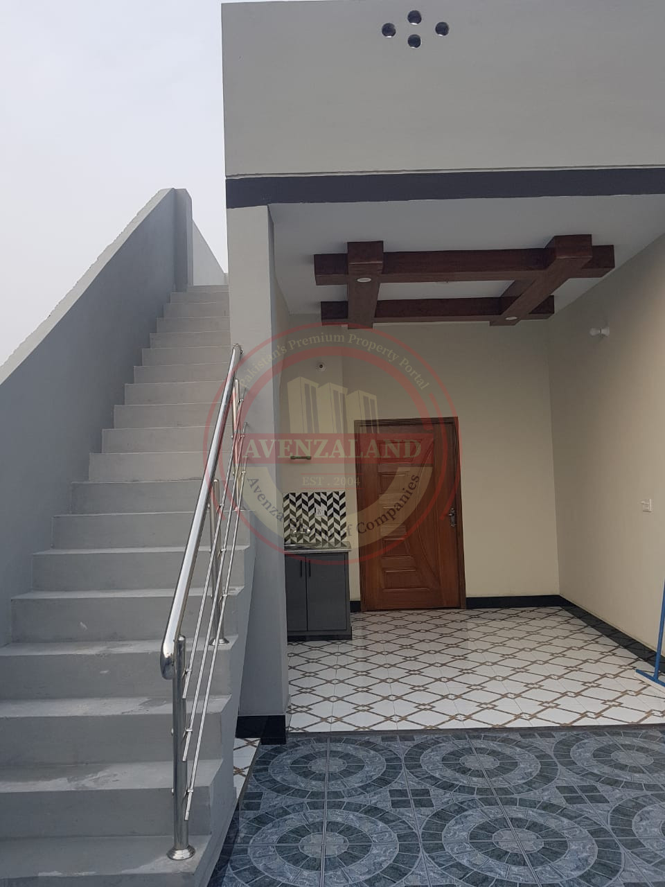 1 kanal house for sale Royal Orchard Multan