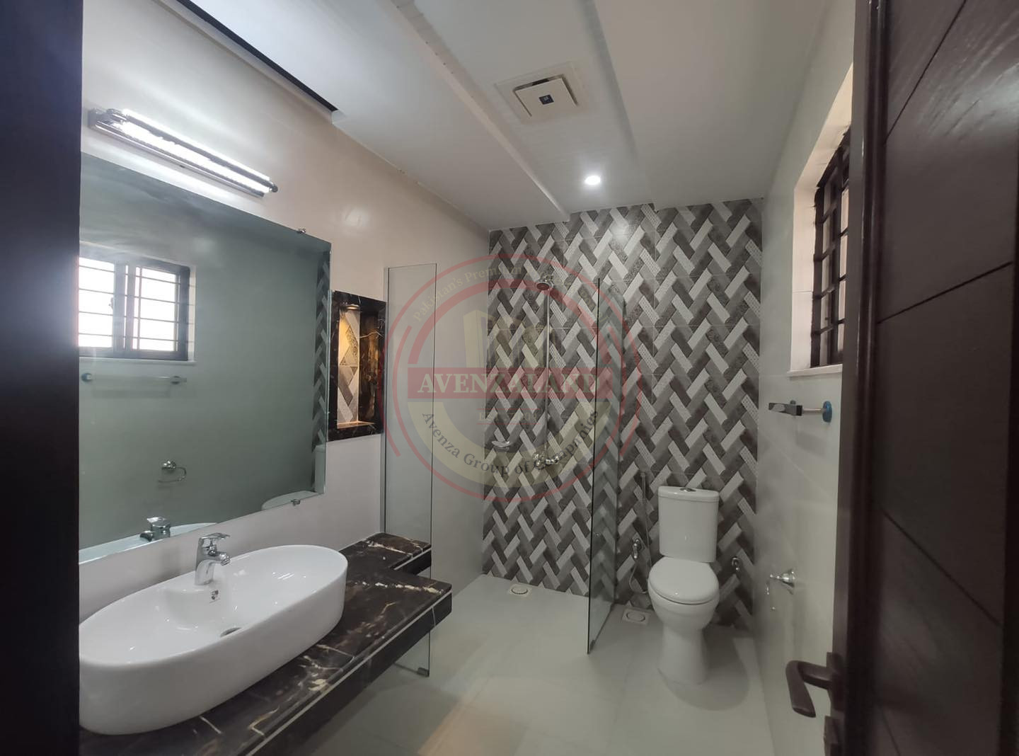 10 Marla House For Sale Bahria Phase-8 Rawalpindi
