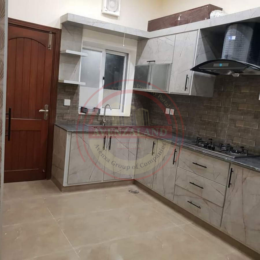 11 Marla House for Sale in Eden Valley, Faisalabad