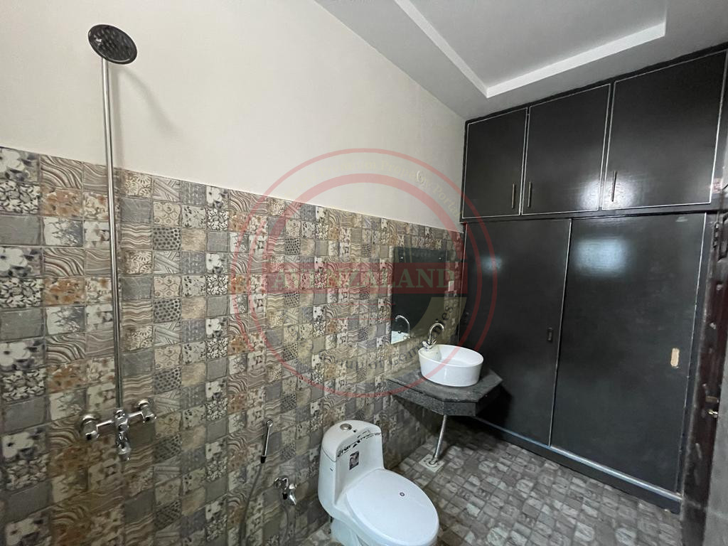 5 MARLA HOUSE FOR SALE MODEL TOWN ROAD BAHADARPUR MULTAN