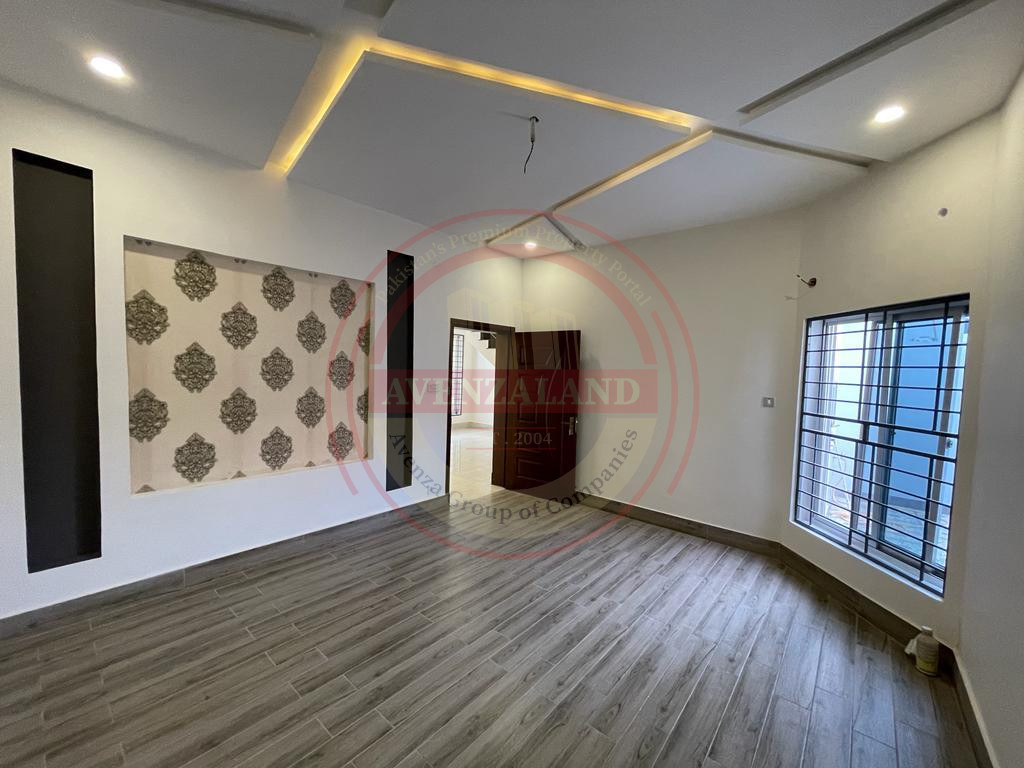 5 MARLA HOUSE FOR SALE MODEL TOWN ROAD BAHADARPUR MULTAN