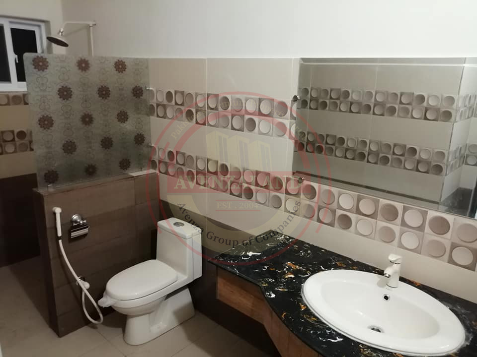 10 Marla House Available For sale In Faisalabad