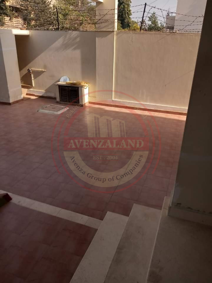 1 kanal banglow available for rent khayaban e Rahat Karachi 