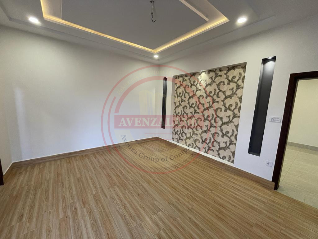 10 MARLA HOUSE FOR SALE IN MODEL TOWN MULTAN