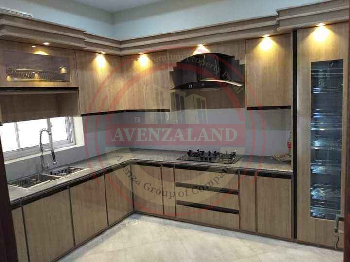 10 Marla House For Sale In Model Town Multan.