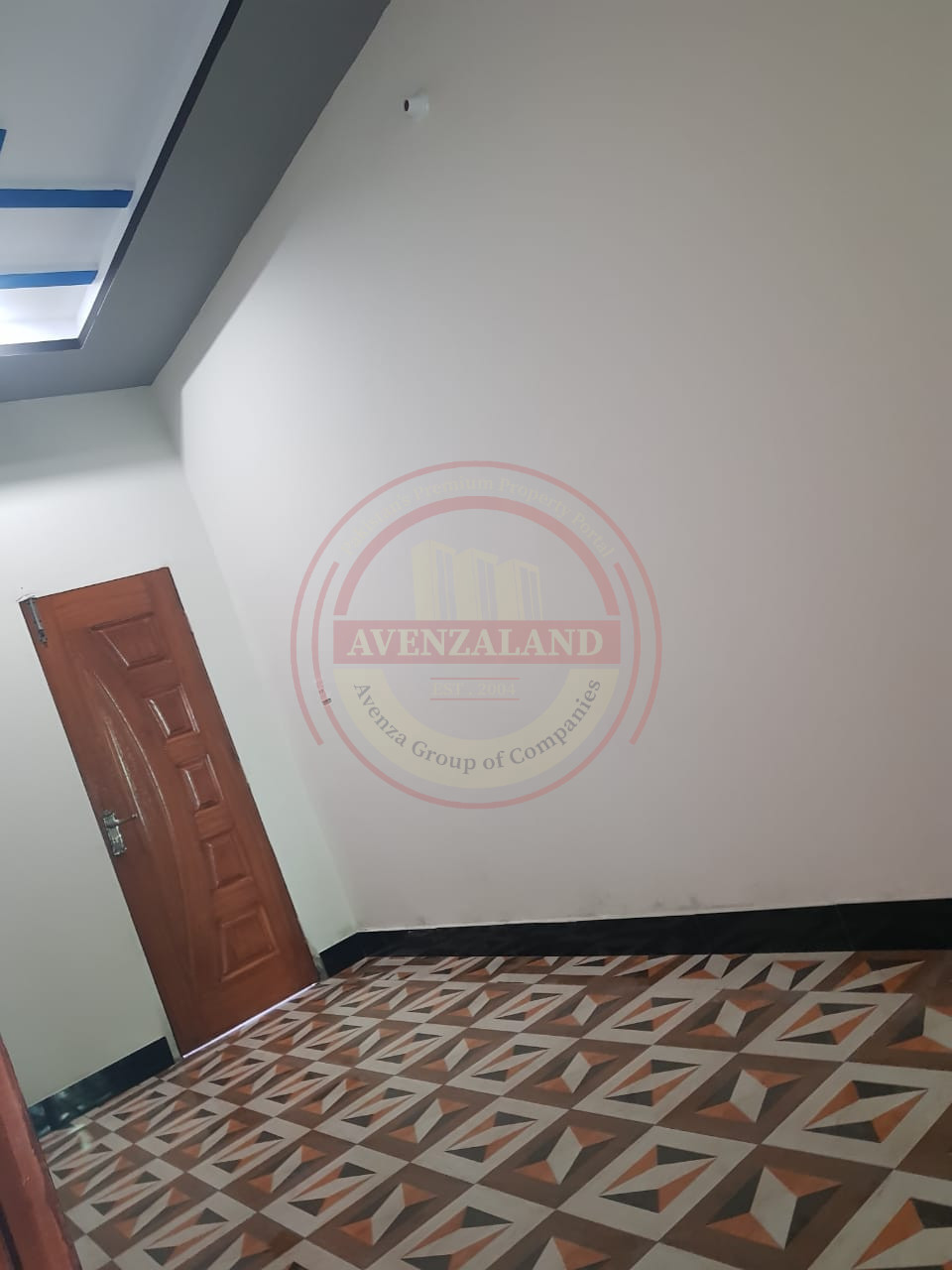 1 kanal house for sale Royal Orchard Multan