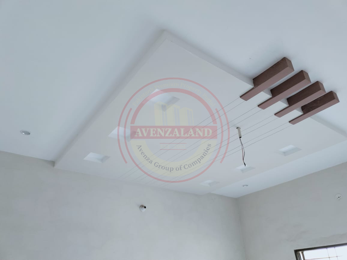 8 Marla Corner House For Sale Bukhari Villas MA Jinnah Road Multan