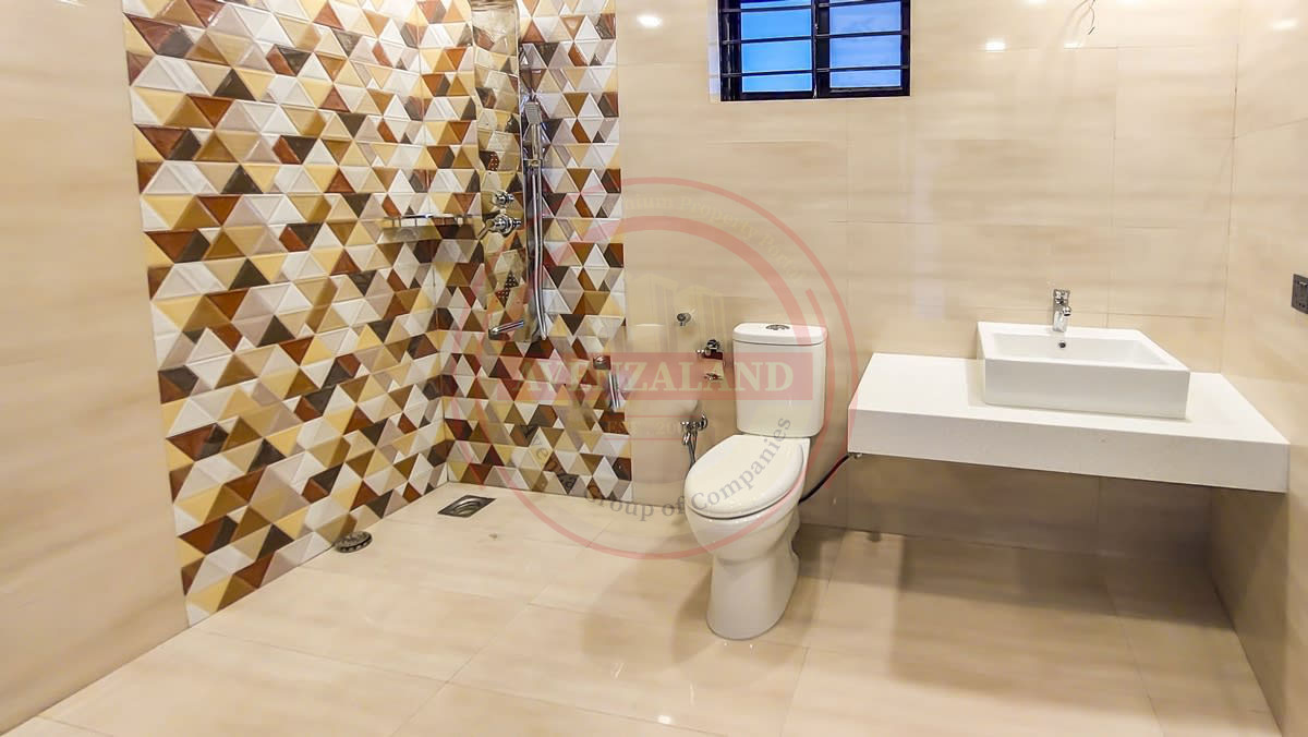 10 Marla House for Sale Bahria Town Phase 8 Rawalpindi