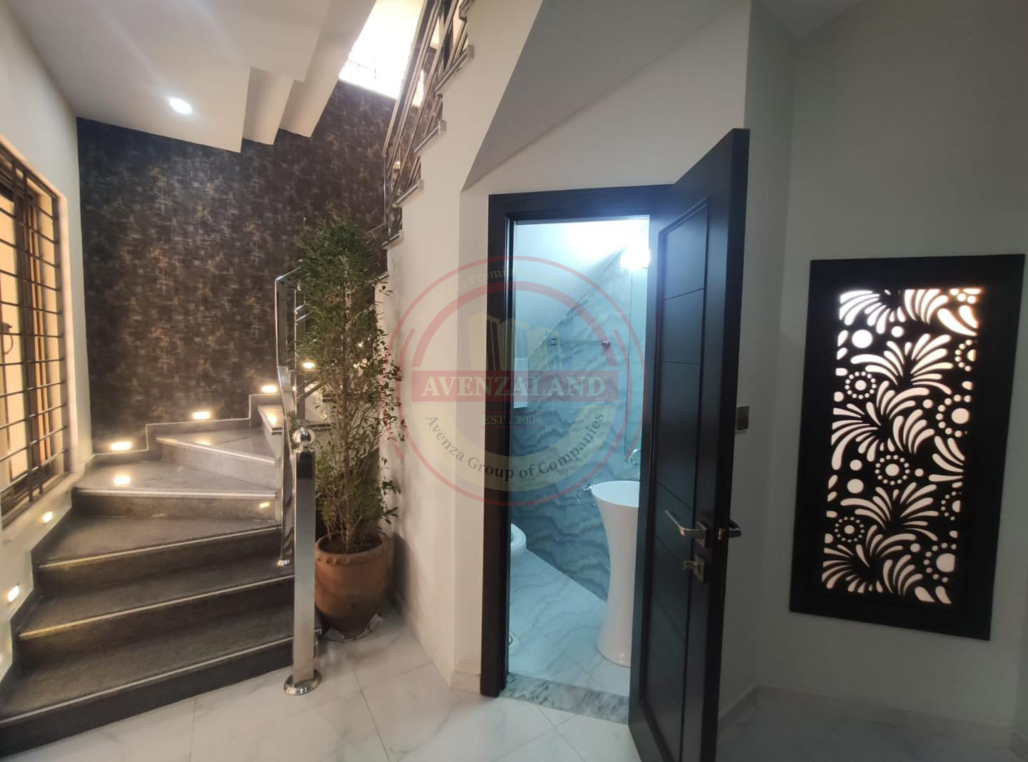 10 Marla House For Sale Bahria Phase-8 Rawalpindi
