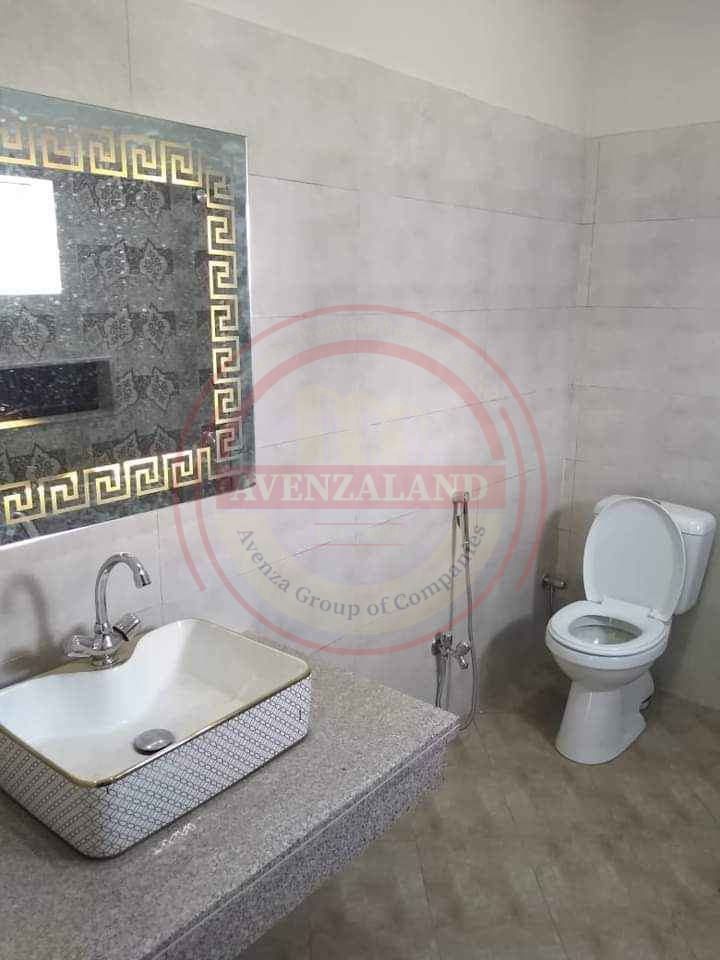 10 Marla House For Sale In Model Town Multan.