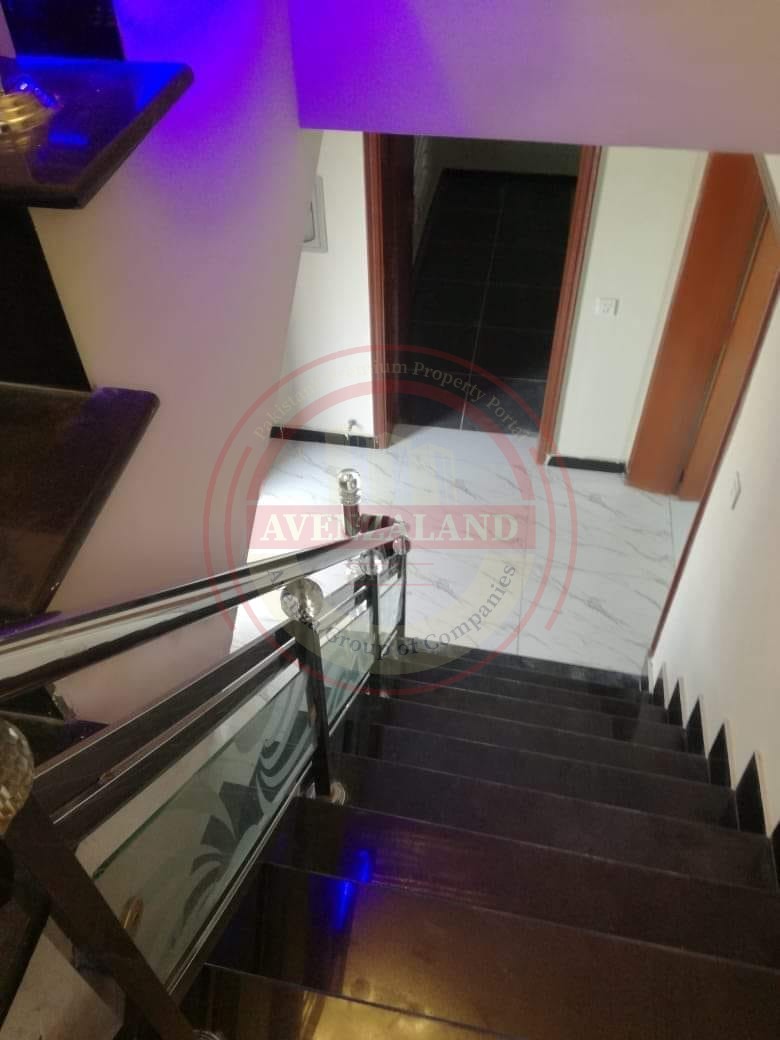 10 Marla house available for sale in Wapda town phase 1 Multan.