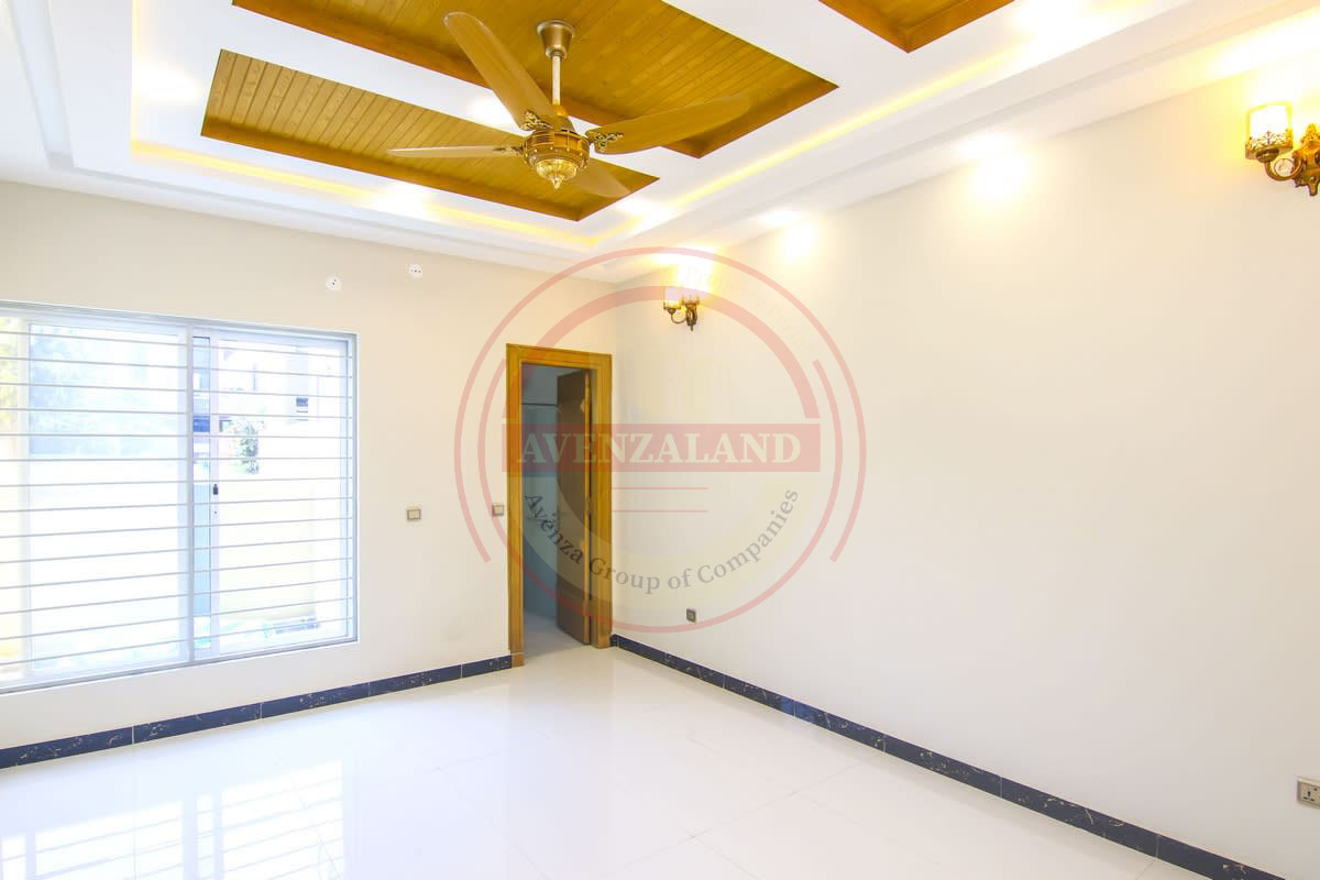 10 Marla House for Sale - Bahria Town Phase 8 Sector 6, Rawalpindi