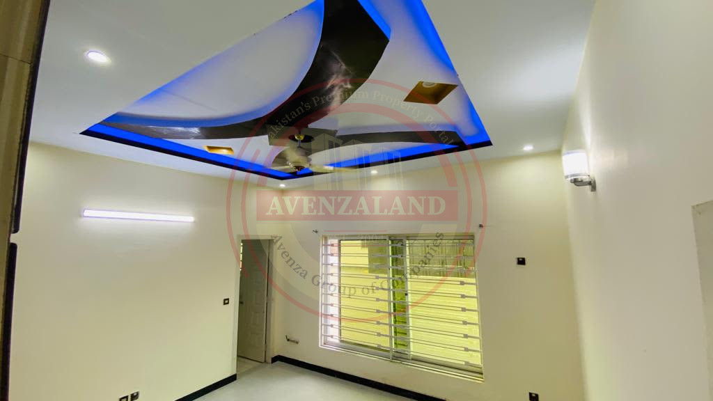 10 Marla House For Sale Bahria Town Phase 8, Rawalpindi