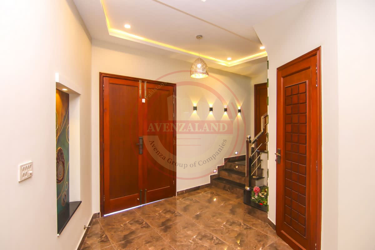 10 Marla House for Sale - Bahria Town Phase 8 Sector 2, Rawalpindi