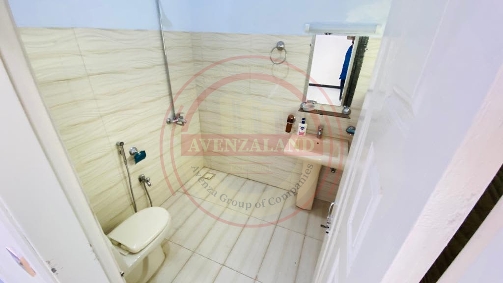 10 Marla House For Sale Bahria Town Phase 8, Rawalpindi