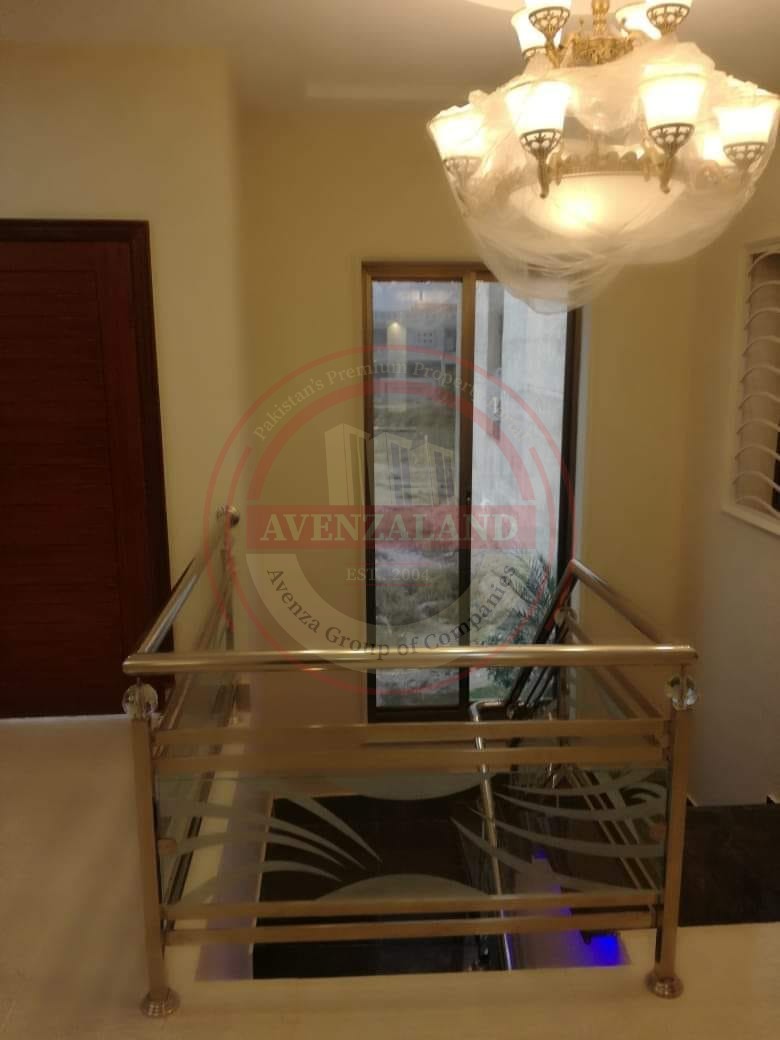 10 Marla house available for sale in Wapda town phase 1 Multan.