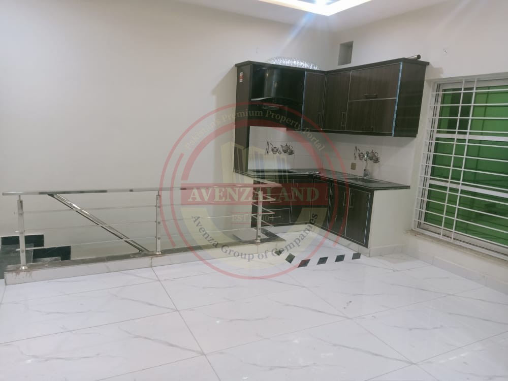 10 Marla House For Sale In Royal Orchad Multan