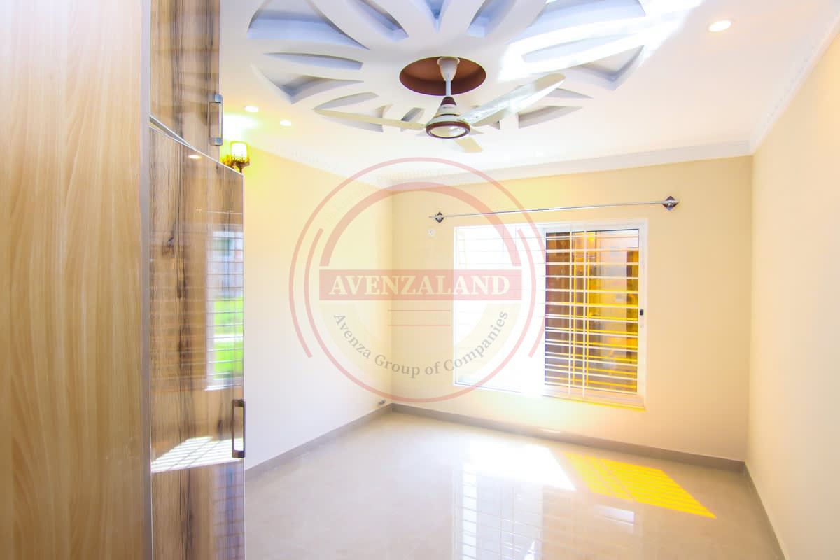 7 Marla House for Sale in Bahria Town Phase 8 Block Usman, Rawalpindi