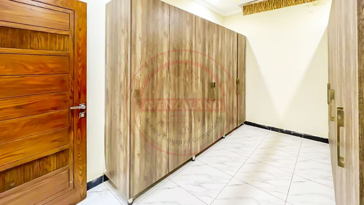 10 Marla House for Sale - Bahria Town Phase 8 Sector 2, Rawalpindi