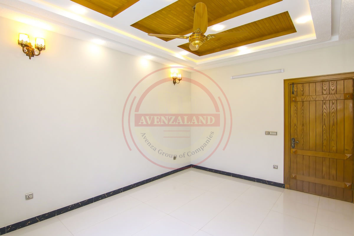 10 Marla House for Sale - Bahria Town Phase 8 Sector 6, Rawalpindi