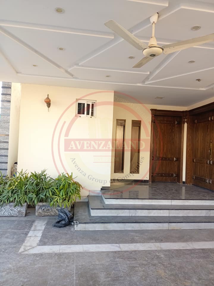 1 Kanal House For Sale In Bahria Town, Rawalpindi.