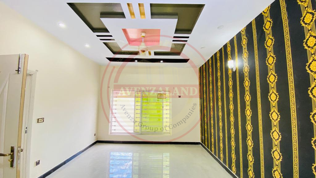 10 Marla House For Sale Bahria Town Phase 8, Rawalpindi