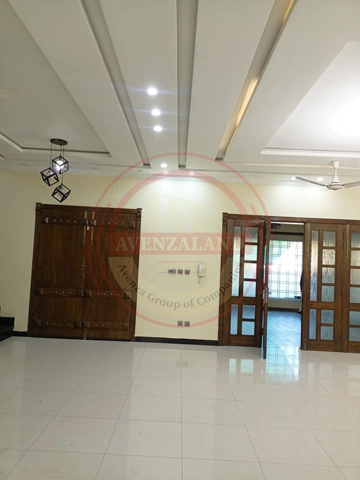 1 Kanal House For Sale In Bahria Town, Rawalpindi.