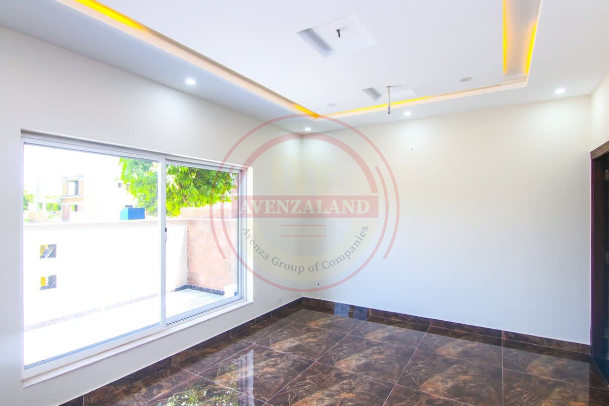 10 Marla House for Sale - Bahria Town Phase 8 Sector 6, Rawalpindi