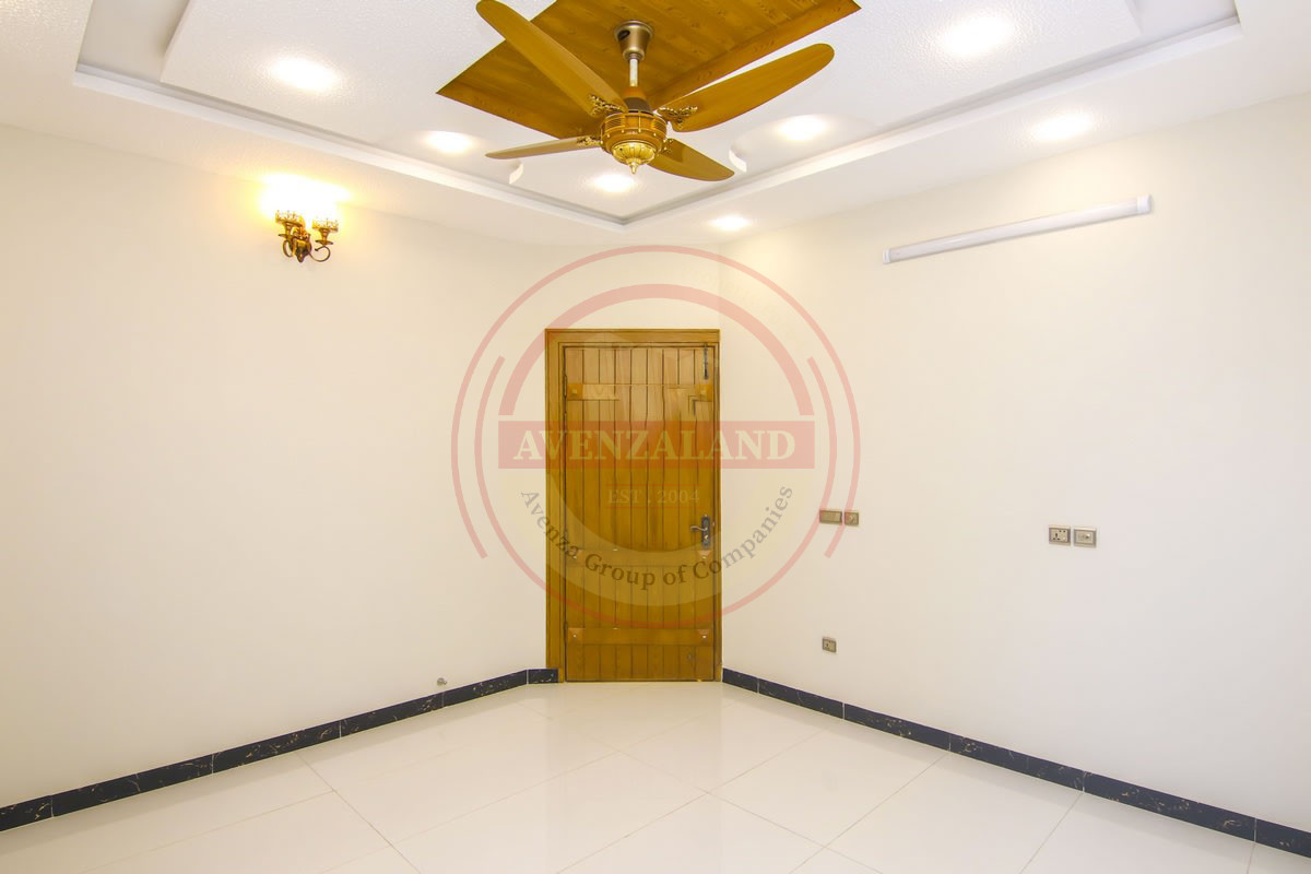 10 Marla House for Sale - Bahria Town Phase 8 Sector 6, Rawalpindi