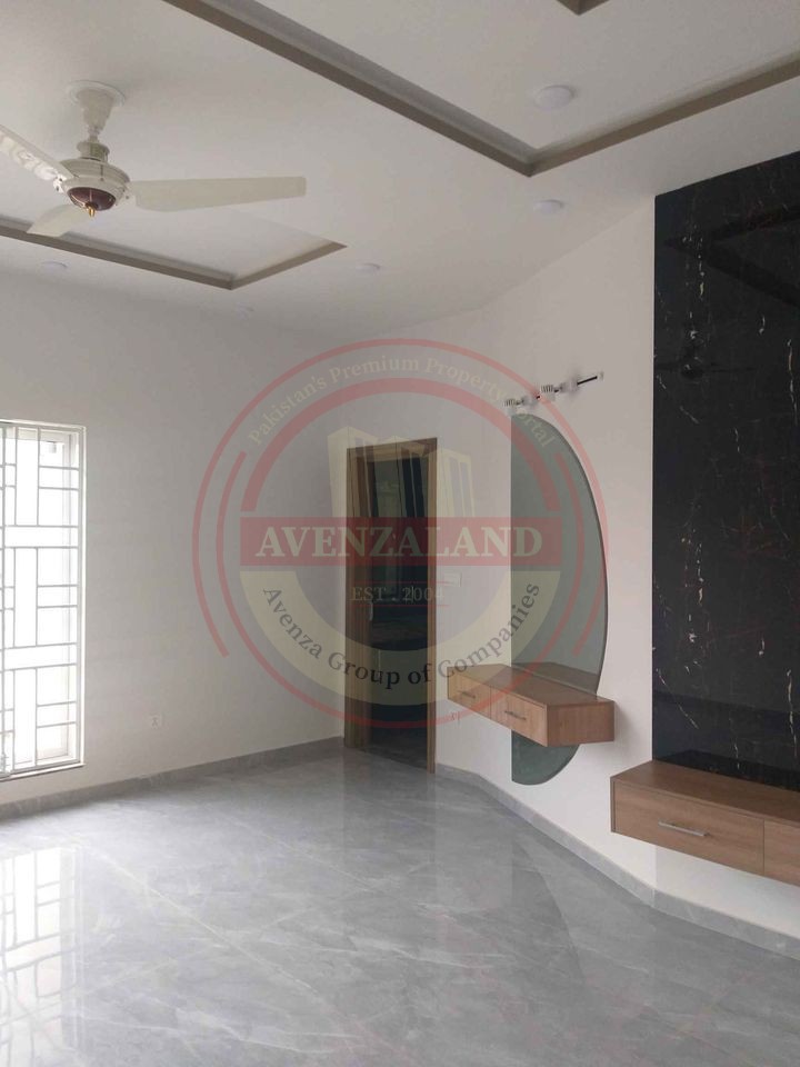 1 Kanal House For Sale In Bahria Town Phase 2 Rawalpindi.
