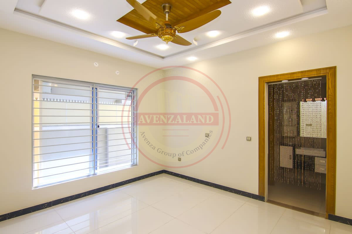 10 Marla House for Sale - Bahria Town Phase 8 Sector 6, Rawalpindi
