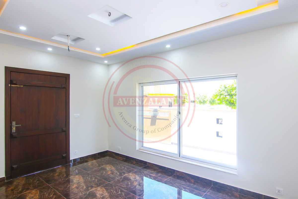 10 Marla House for Sale - Bahria Town Phase 8 Sector 6, Rawalpindi