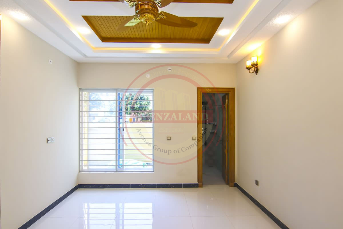 10 Marla House for Sale - Bahria Town Phase 8 Sector 6, Rawalpindi