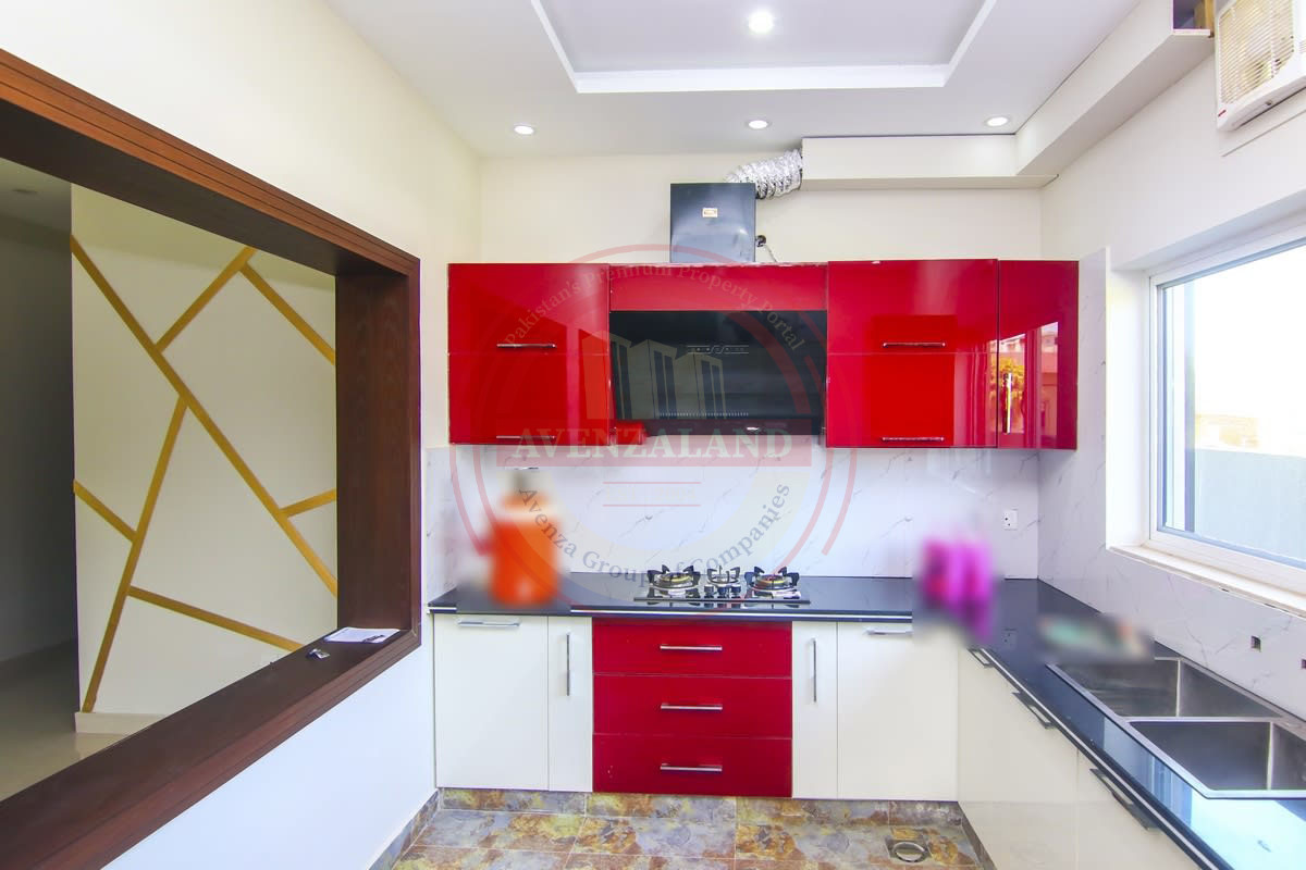 10 Marla House for Sale - Bahria Town Phase 8 Sector 6, Rawalpindi