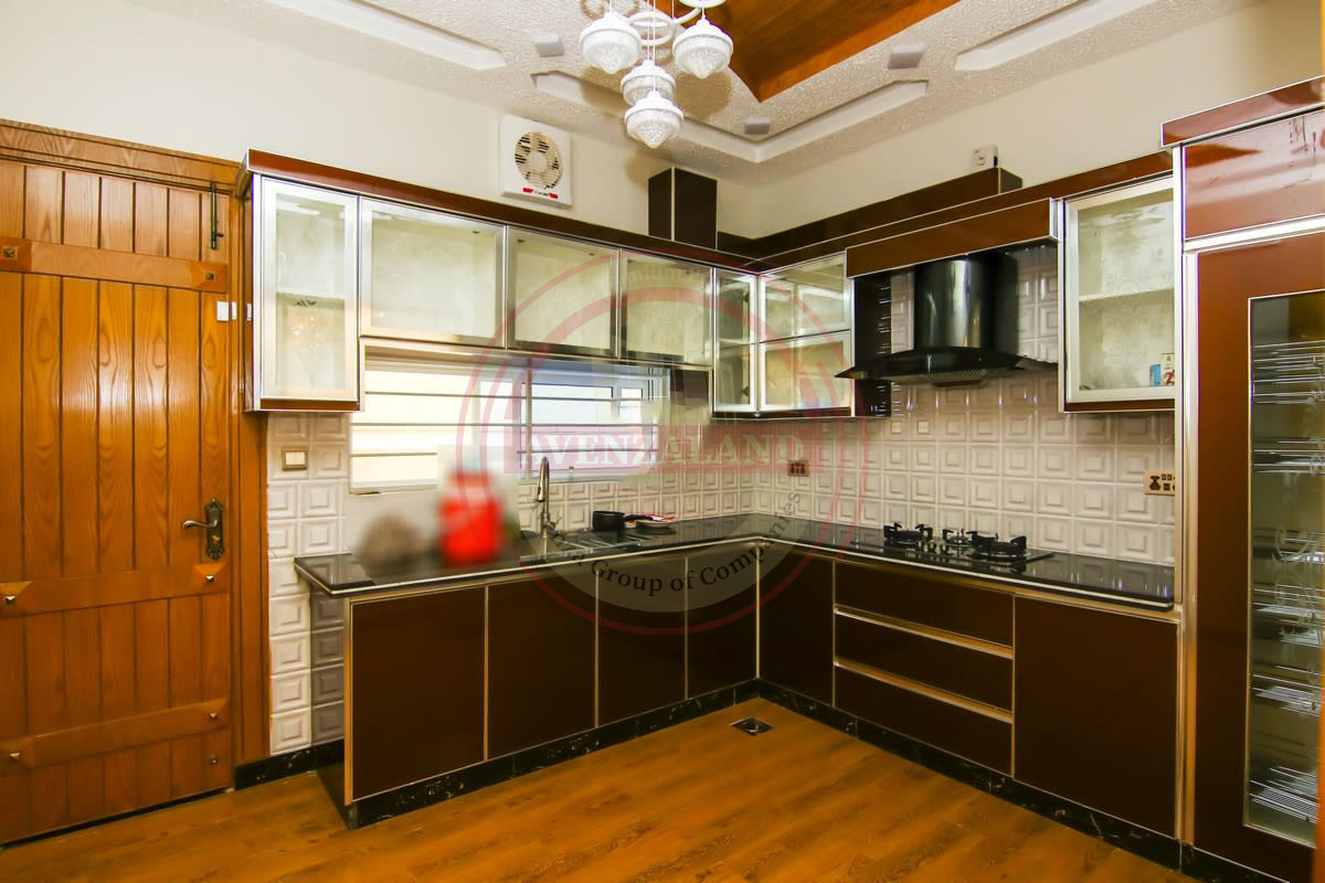 10 Marla House for Sale - Bahria Town Phase 8 Sector 6, Rawalpindi