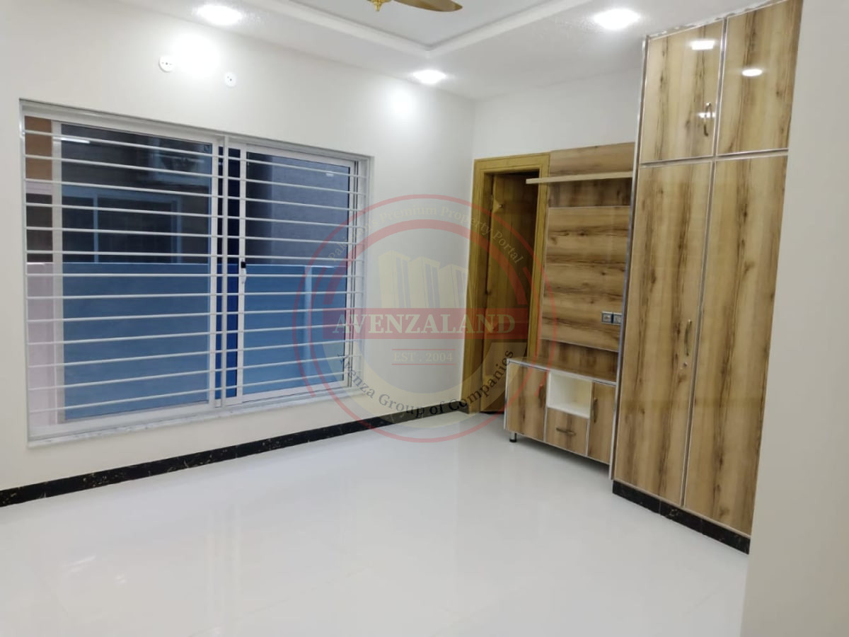 14 Marla House For Sale In Bahria Town , Rawalpindi