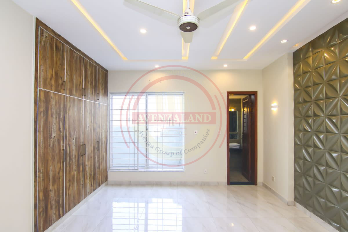 10 Marla House for Sale - Bahria Town Phase 8 Sector 2, Rawalpindi