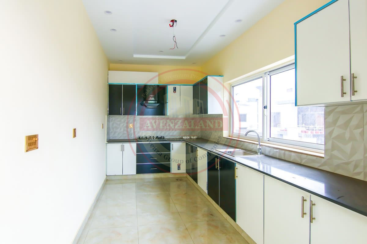 7 Marla House for Sale in Bahria Town Phase 8 Block Usman, Rawalpindi