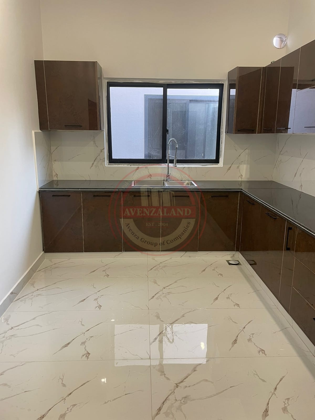 10 Marla House For Sale in Wapda Town Phase 2 Multan.