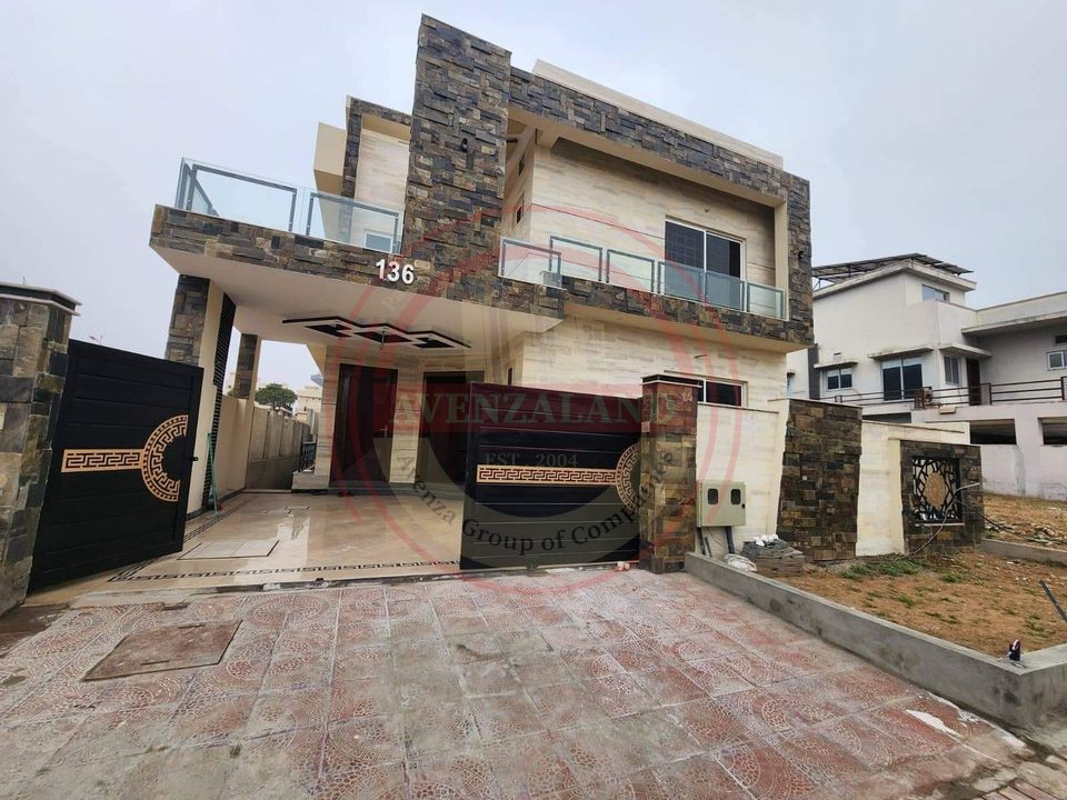 10 Marla House For Sale In Bahria Town Rawalpindi.