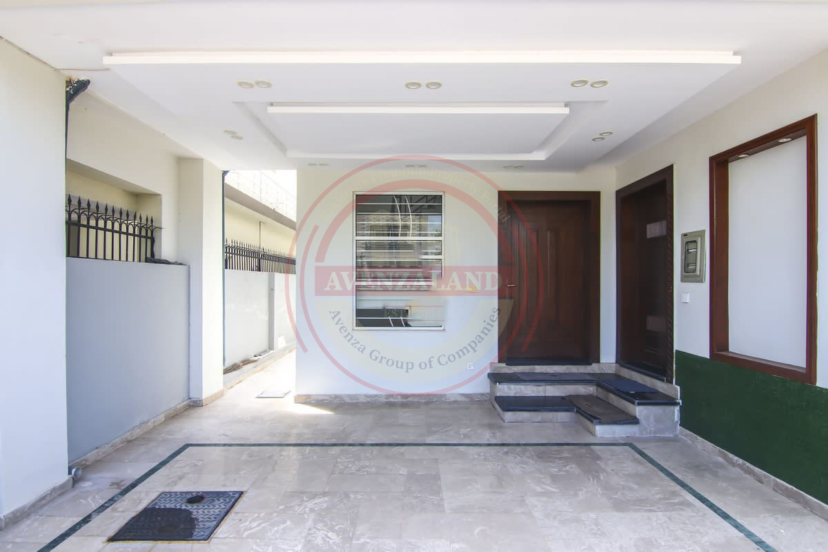10 Marla House for Sale - Bahria Town Phase 8 Sector 2, Rawalpindi