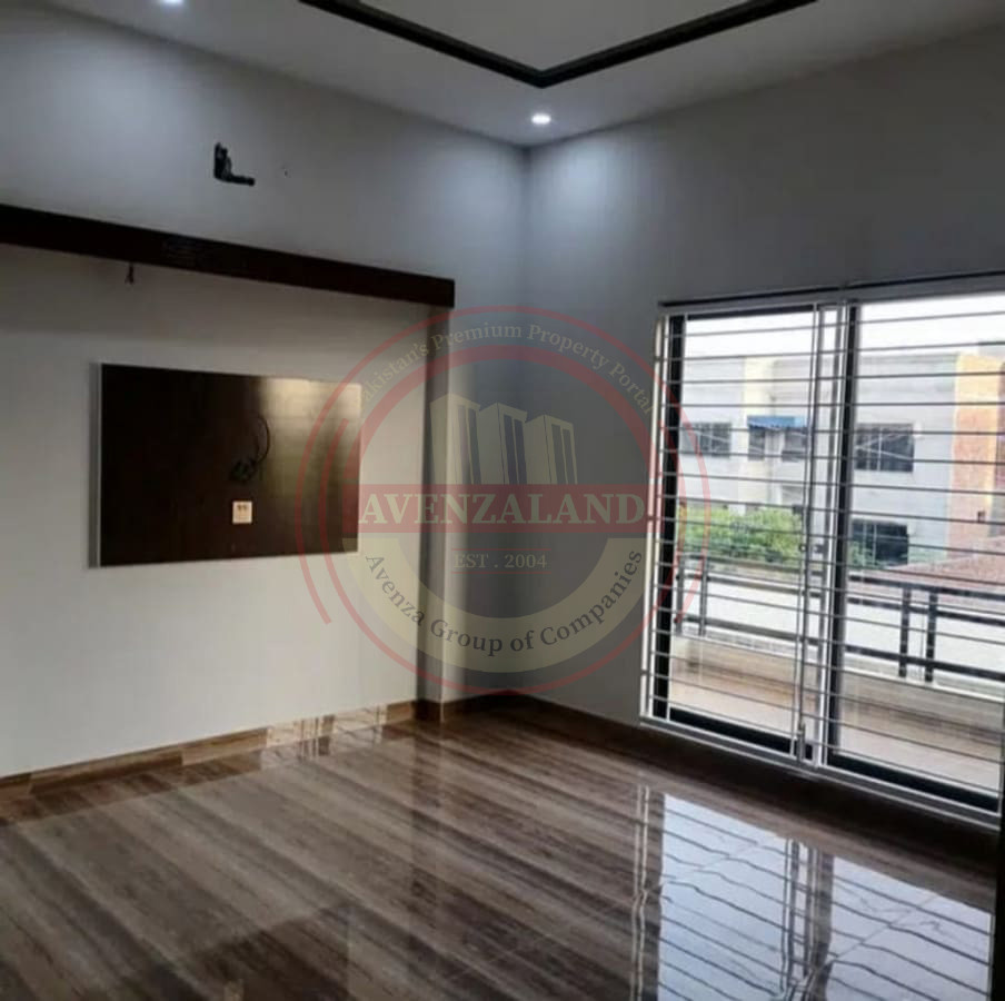 10 Marla House For Sell in Ghulam Muhammadabad Colony Faisalabad 