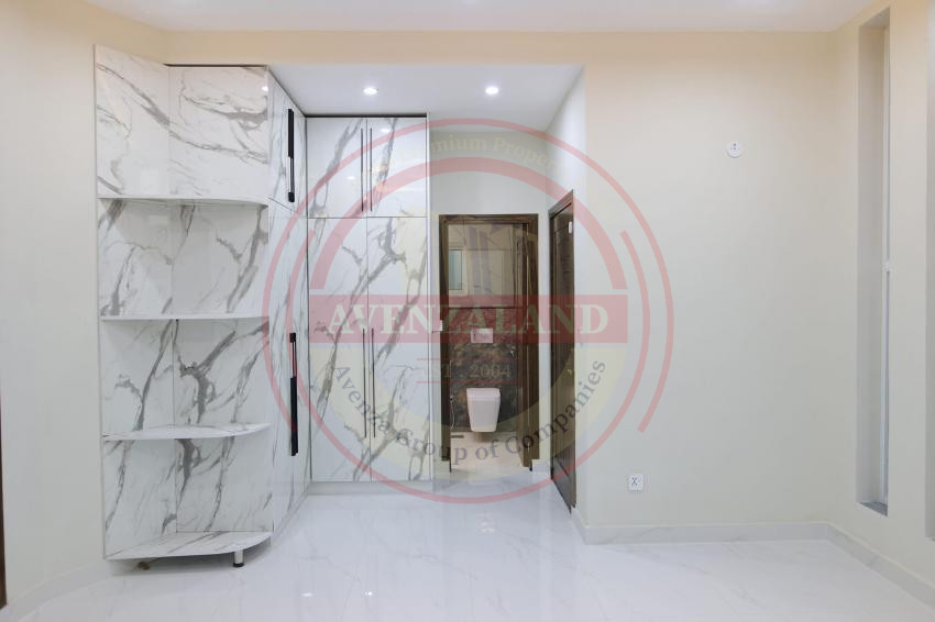10 Marla House For Sale In Bahria Town Rawalpindi.