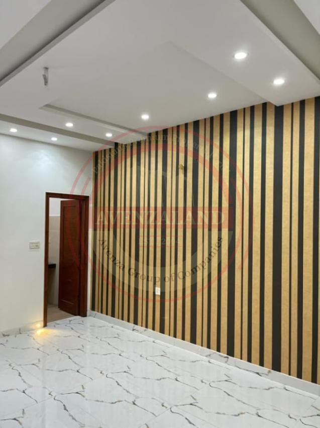  5.3 House For Sale In Khayaban Gardens, Faisalabad