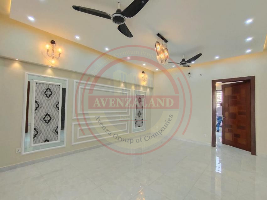 10 Marla House For Sale In DHA, Bahawalpur.