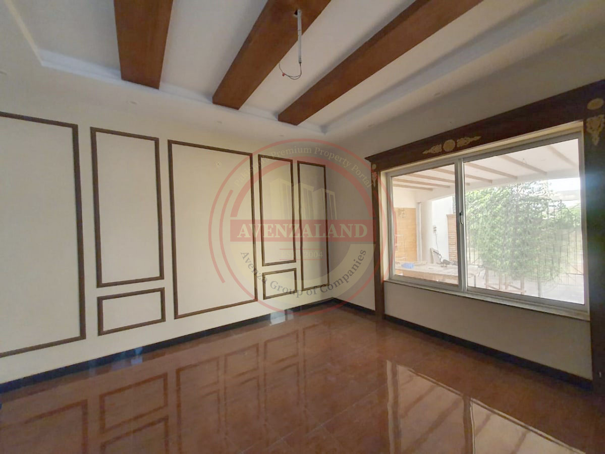 1 Kanal House For Sell Abdullah Gardens canal Road Faisalabad 